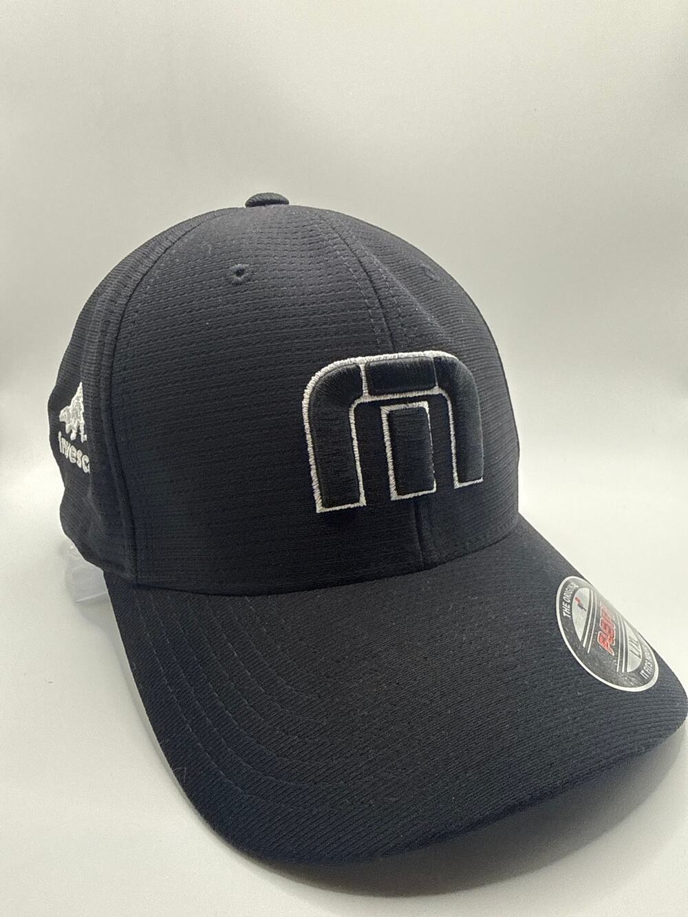 TravisMathew Invesco Flexfit Hat Black L/XL B-Bahamas Stretch Fit Golf Cap NWT